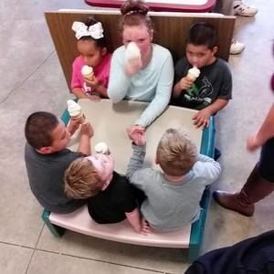 Meet your Posher, Derick